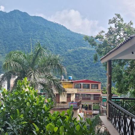 Around Stays-Prana Wellness Resort Rishīkesh Exterior foto