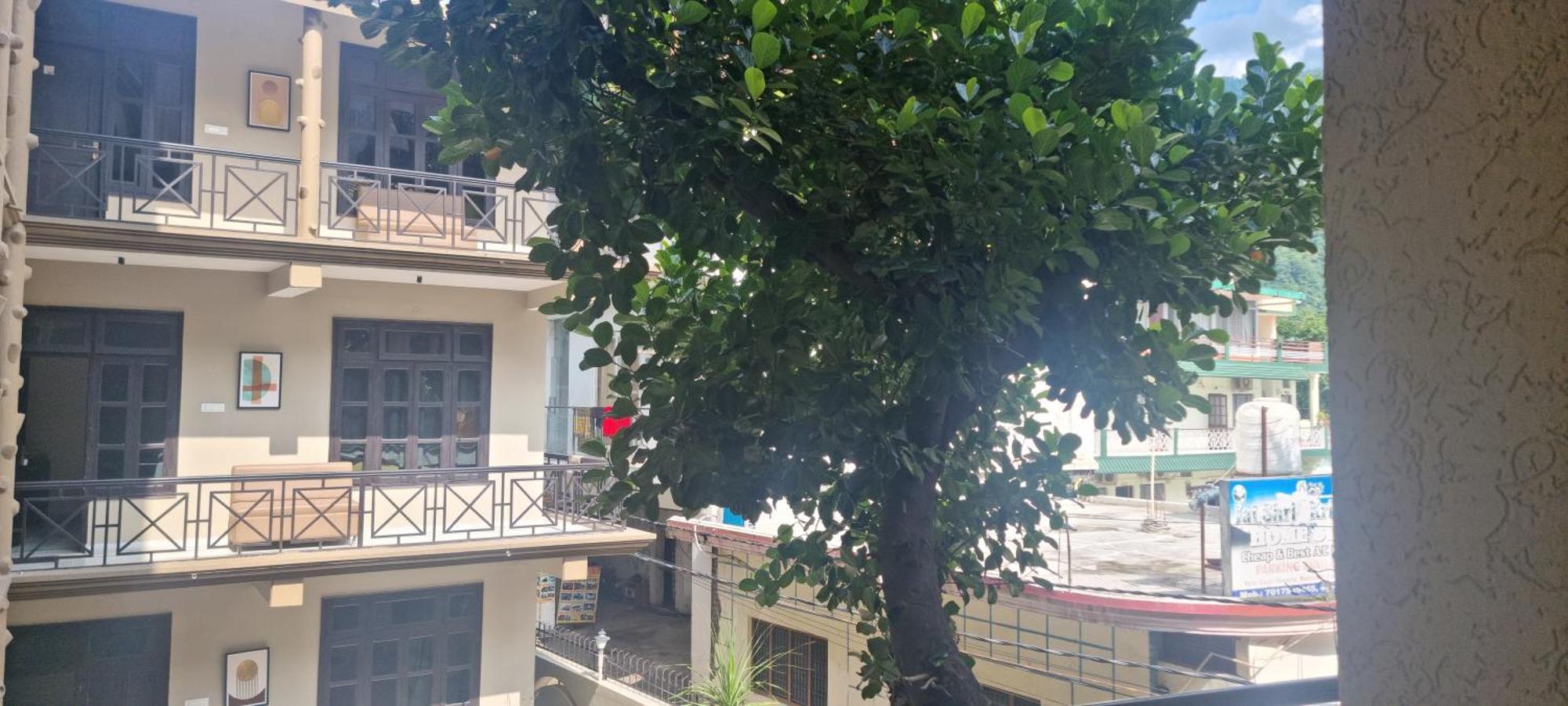 Around Stays-Prana Wellness Resort Rishīkesh Exterior foto
