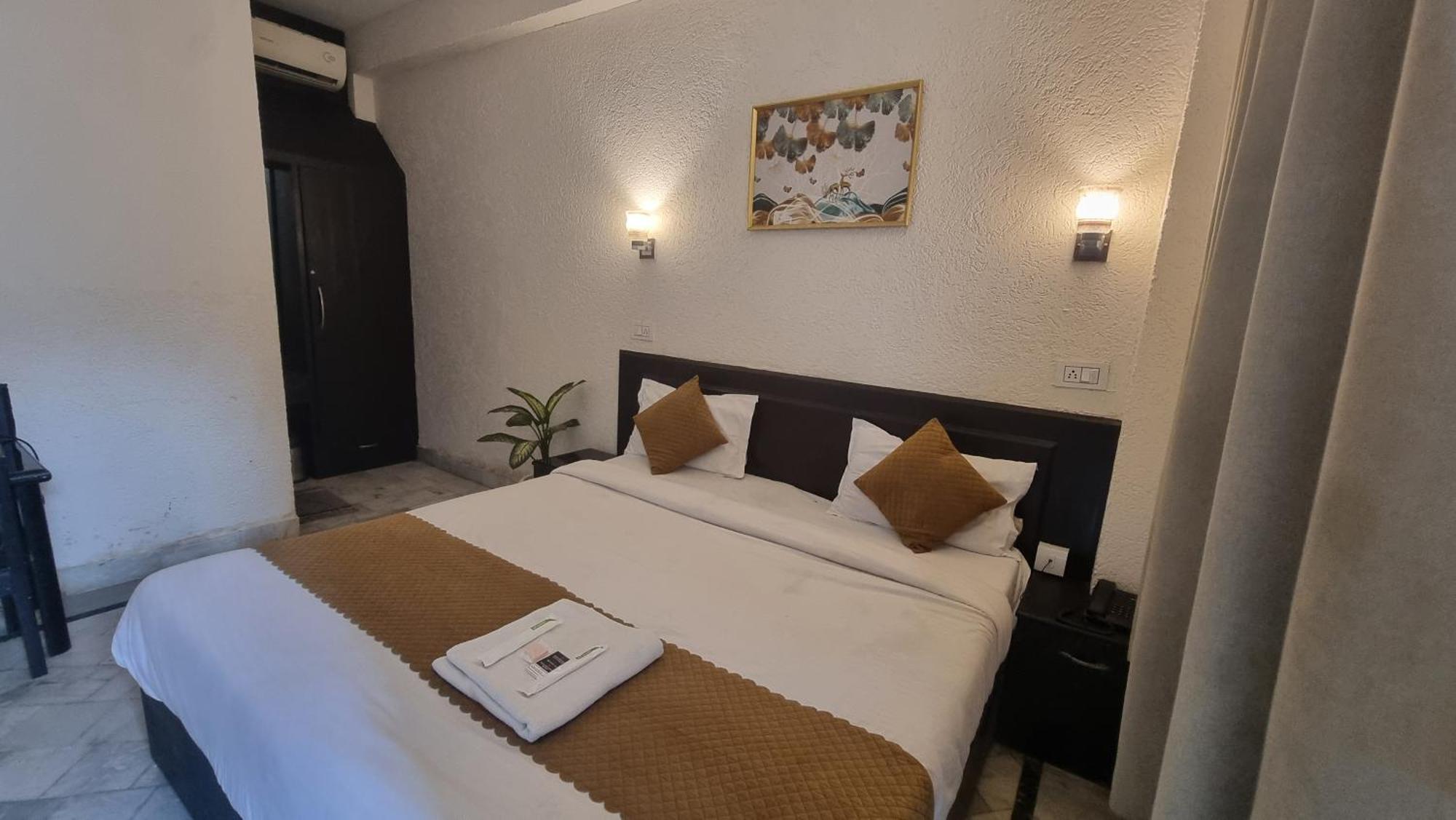 Praana Wellness Resort By Around Stays Rishīkesh Exterior foto