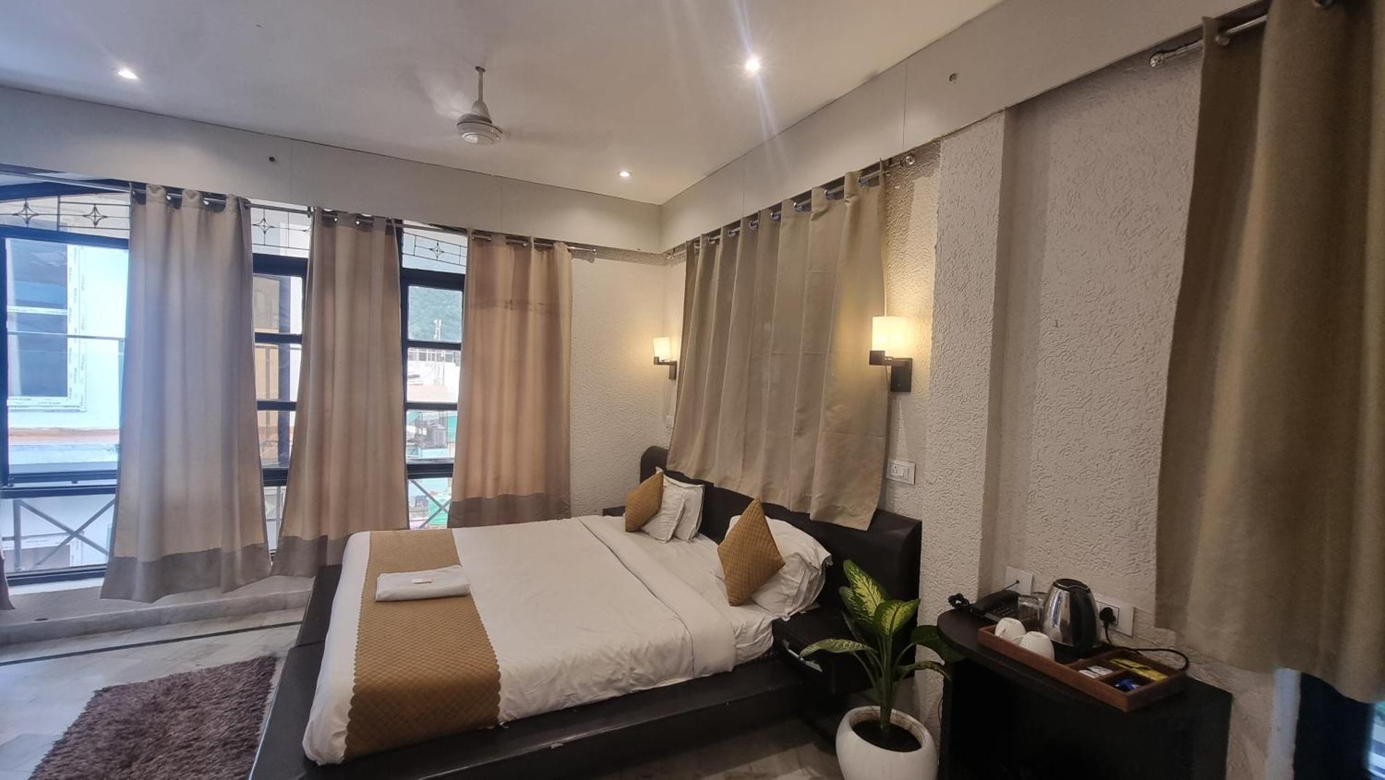 Around Stays-Prana Wellness Resort Rishīkesh Exterior foto