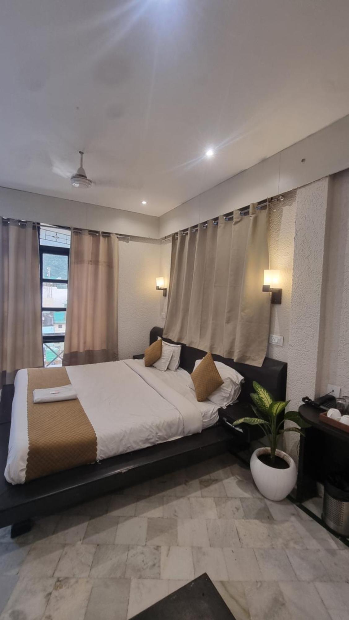 Around Stays-Prana Wellness Resort Rishīkesh Exterior foto