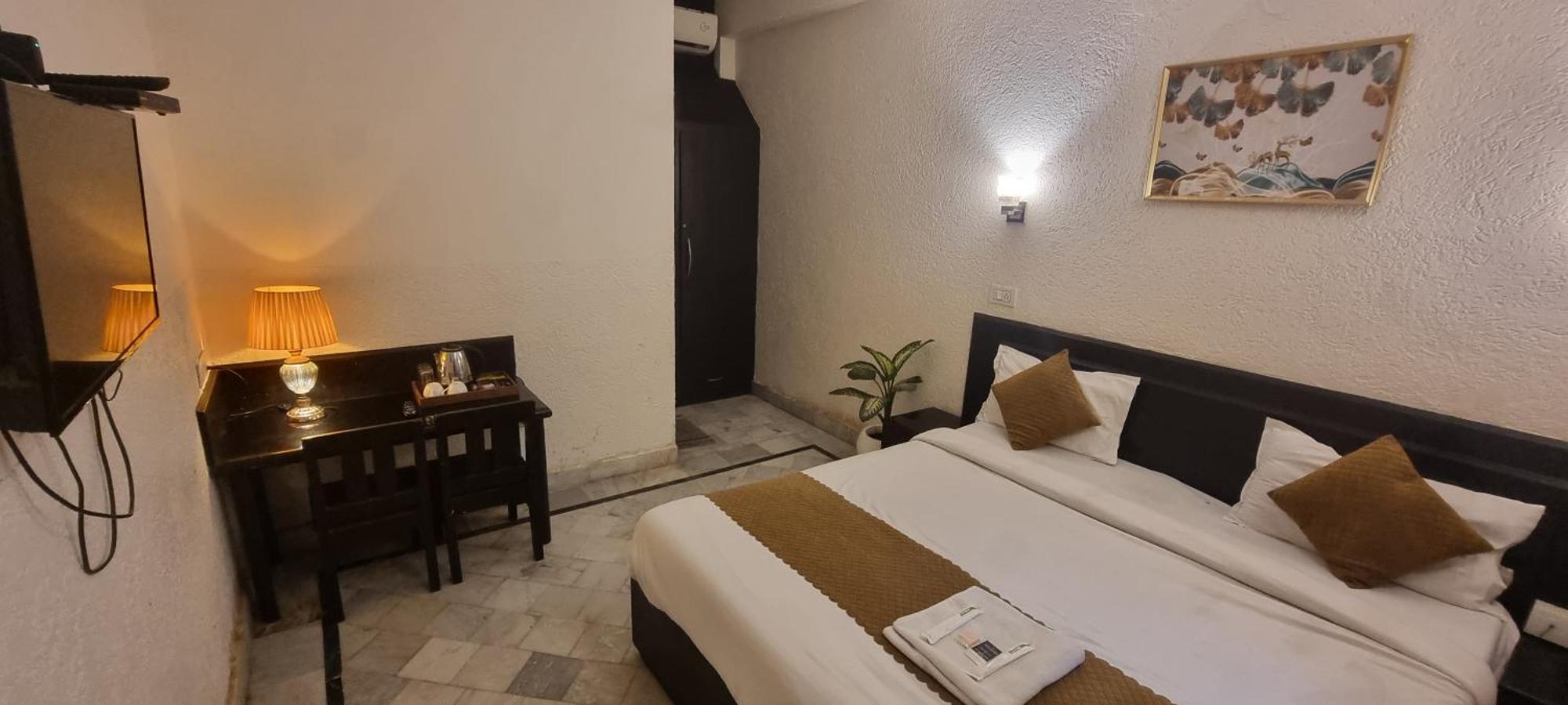 Around Stays-Prana Wellness Resort Rishīkesh Exterior foto